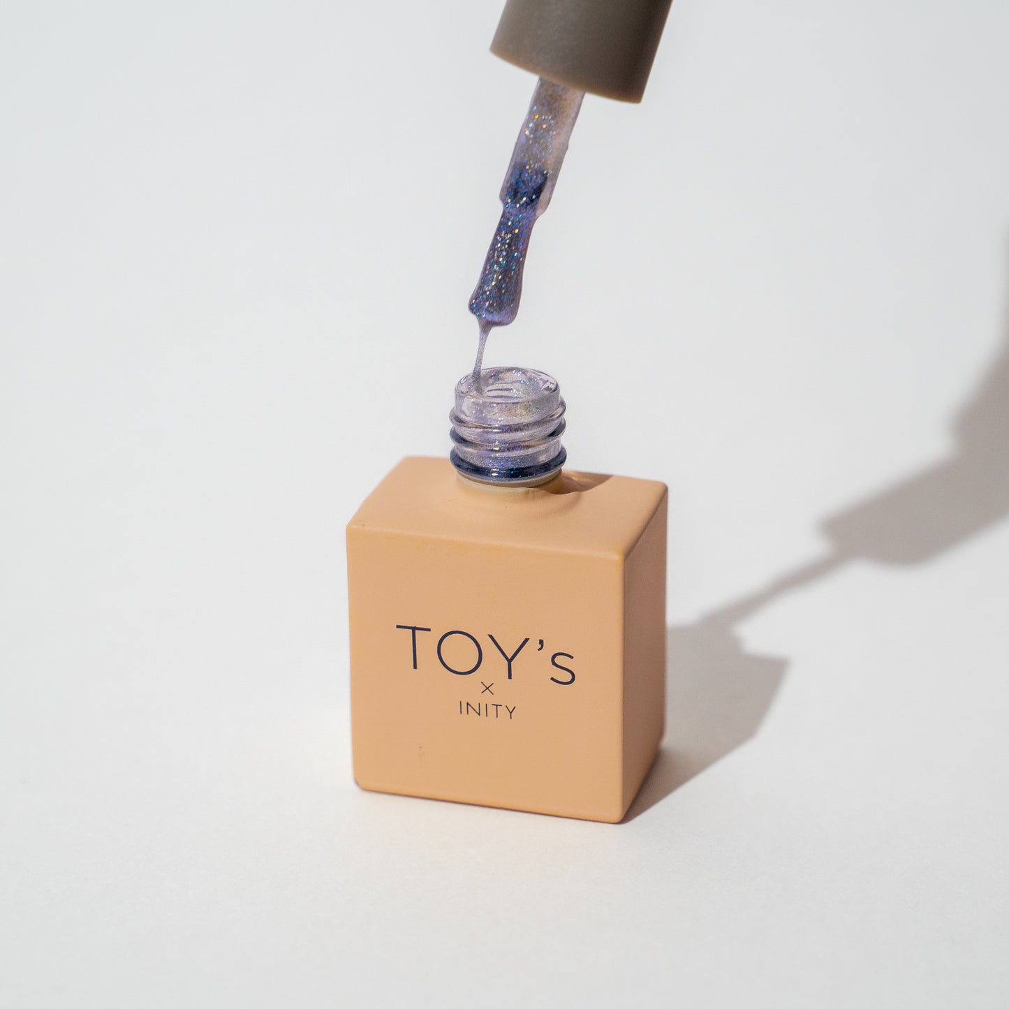 TOY's × INITY ホワイトライトコレクション 7ml ユニコーンネイル ジェルネイル キャッツアイ
